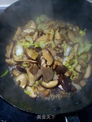 猪肉白菜炒香菇的做法步骤：10