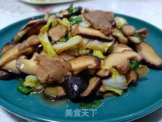 猪肉白菜炒香菇的做法步骤：12