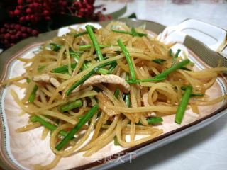 香菜梗炒土豆丝的做法步骤：15