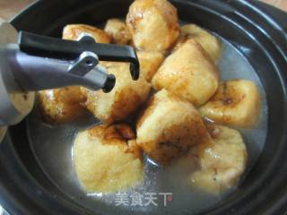 蛋饺油豆腐排骨煲的做法步骤：8