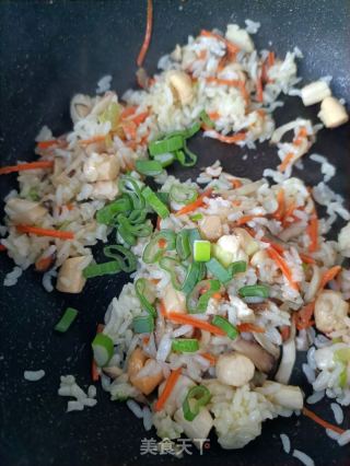 鲜贝炒饭的做法步骤：9