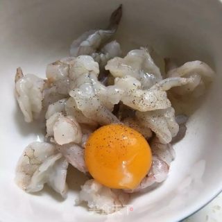 芥末虾球的做法步骤：1