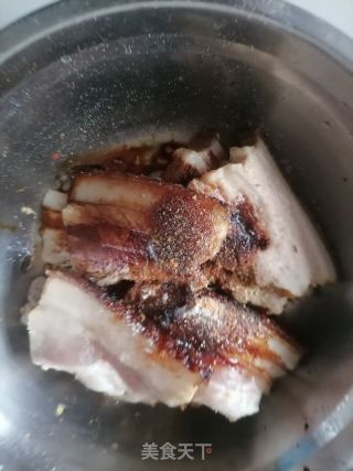 梅菜扣肉的做法步骤：10
