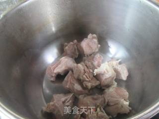 红烧羊骨的做法步骤：2