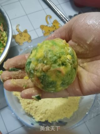 玉米面菜团子的做法步骤：14
