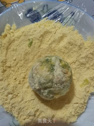 玉米面菜团子的做法步骤：15
