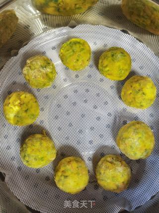 玉米面菜团子的做法步骤：16