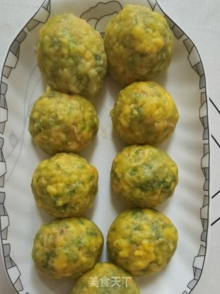 玉米面菜团子的做法步骤：17