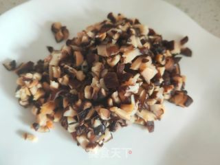 香菇牛肉酱的做法步骤：4