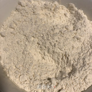 白萝卜鸡蛋水饺的做法步骤：3