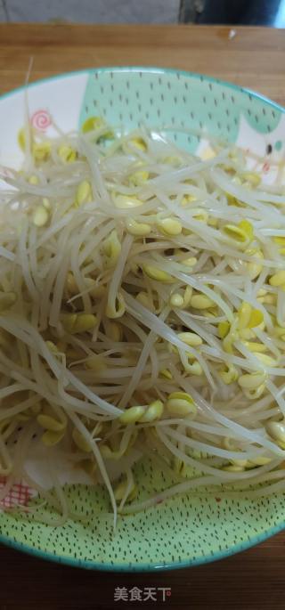 韭菜炒黄豆芽的做法步骤：6