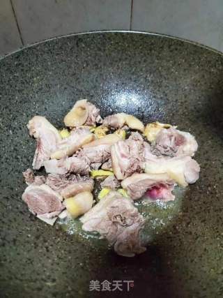 白果支竹焖鸭的做法步骤：8