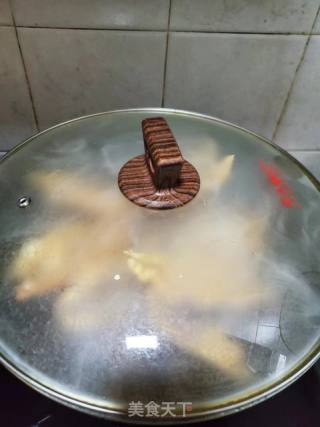 白果支竹焖鸭的做法步骤：12