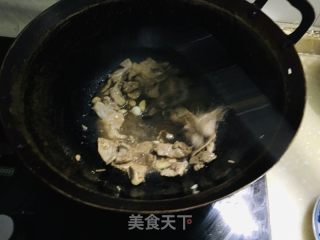 青蒜炒肉片的做法步骤：4
