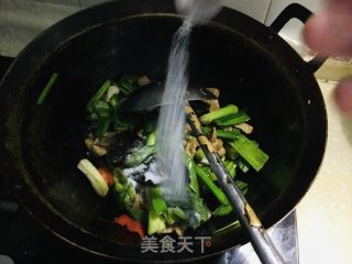 青蒜炒肉片的做法步骤：7