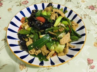 青蒜炒肉片的做法步骤：8