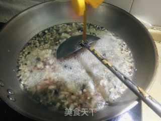 皮蛋豆腐羹的做法步骤：9
