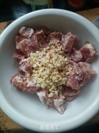 蒜蓉豆豉排骨的做法步骤：4