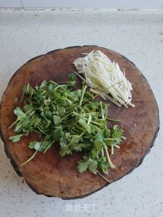 香菜拌羊脸的做法步骤：6