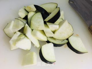 地三鲜的做法步骤：1