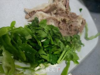 老虎菜拌羊肉的做法步骤：4