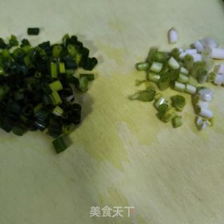 西红柿炒鸡蛋的做法步骤：2