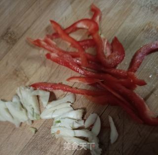 肉丝炒薄皮椒的做法步骤：6