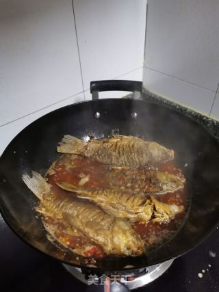 干烧鲫鱼的做法步骤：18