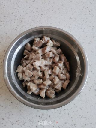 蒜苔炒肉的做法步骤：4