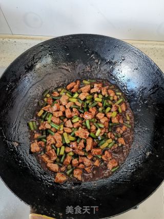 蒜苔炒肉的做法步骤：6