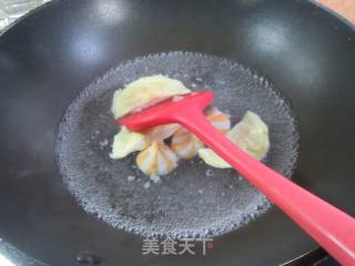 蛋饺鱼籽包荞麦面的做法步骤：2