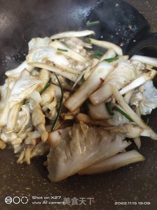 蛏子炒白菜梗的做法步骤：5