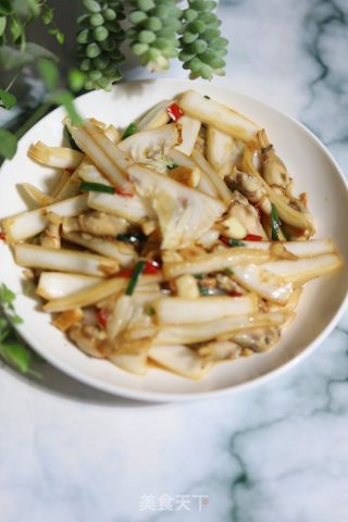 蛏子炒白菜梗的做法步骤：6