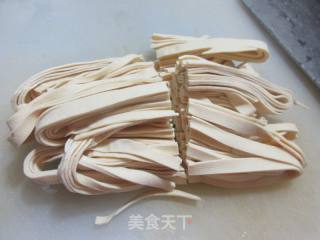 大葱炒千张条的做法步骤：4
