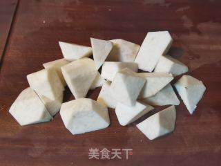 拔丝芋头的做法步骤：1