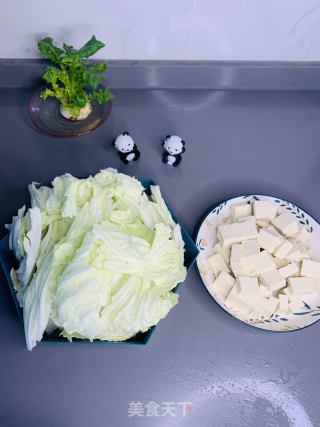 白菜豆腐汤的做法步骤：2
