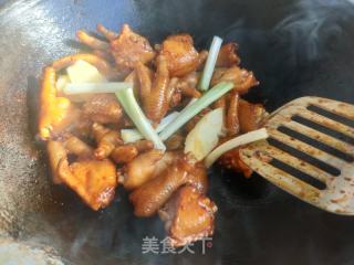 胡萝卜土豆烧鸡翅的做法步骤：9