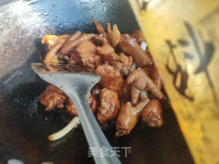 胡萝卜土豆烧鸡翅的做法步骤：11