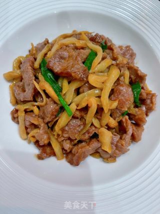 榨菜炒牛肉的做法