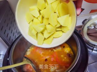 番茄土豆炖牛腩的做法步骤：21