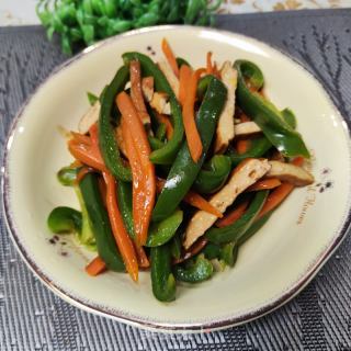 香干炒双色的做法