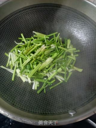 香菜胡萝卜炒肚丝的做法步骤：12