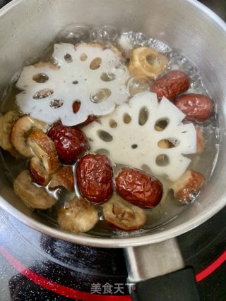 山楂蓮藕紅棗飲的做法步骤：4