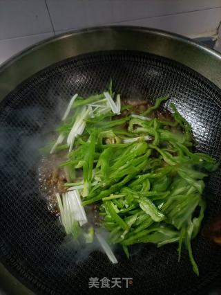 薄皮椒炒土豆丝的做法步骤：13