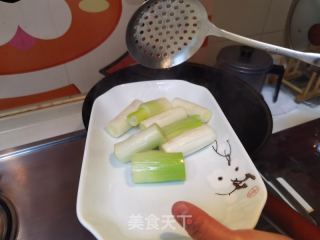 葱烧黄鱼的做法步骤：10