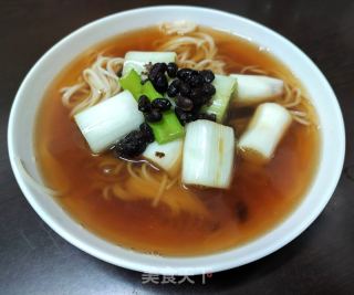 葱白豆豉汤面的做法步骤：8
