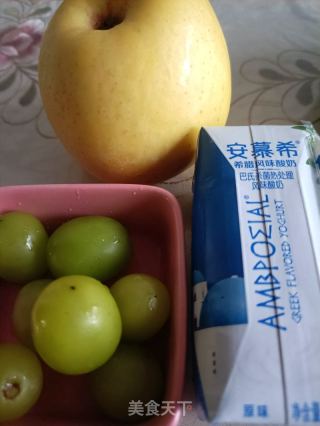 酸奶拌奶油富士的做法步骤：1