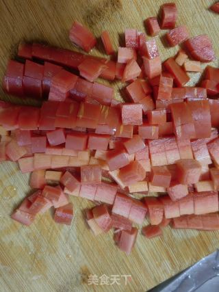 鸡肉蔬菜丁的做法步骤：2