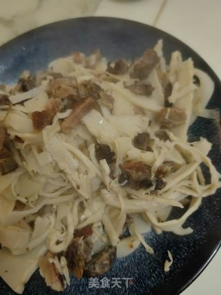 腊肉炒烟笋的做法步骤：7