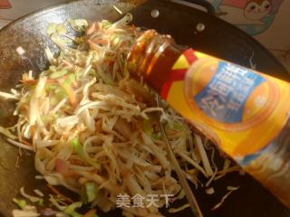 肉丝炒饼的做法步骤：13